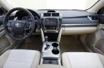 Toyota Camry Hybrid 2012 года